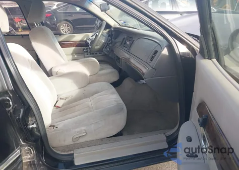 2007 Mercury Grand Marquis Gs z USA, uszkodzony, nr VIN 2MEFM74V57X618289